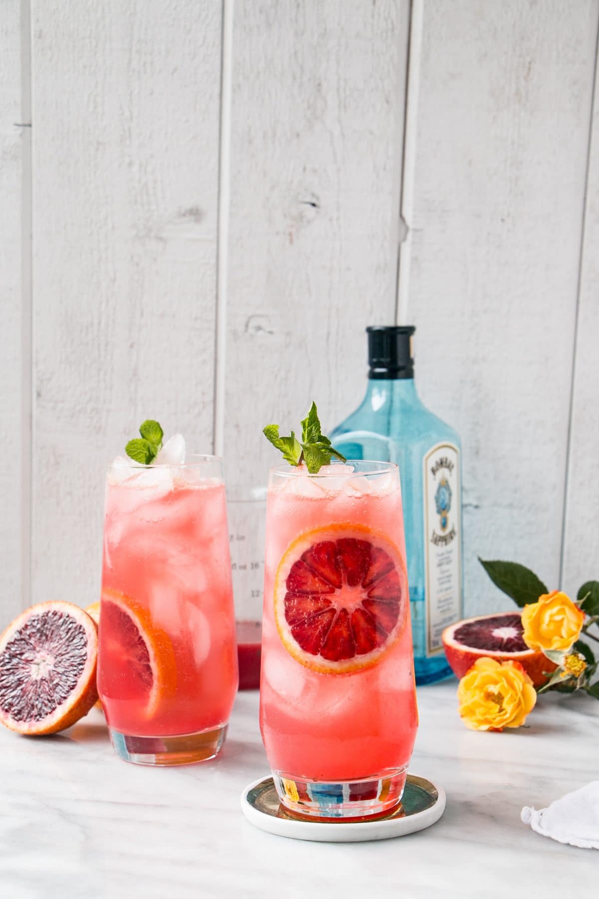 This Blood Orange Gin & Tonic is a refreshing and seasonal spin on a classic G&T! #bloodorange #cocktail #ginandtonic