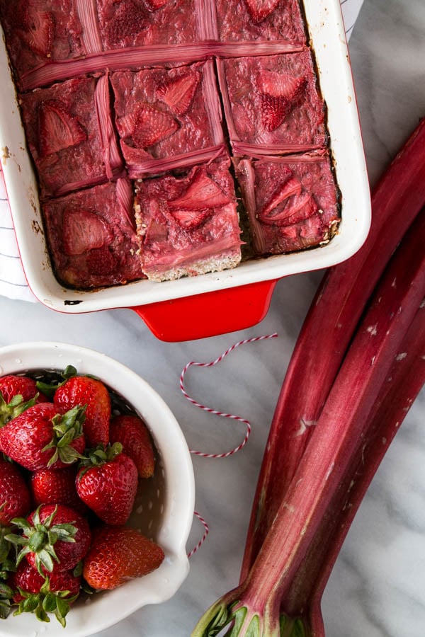 Healthy Strawberry Rhubarb Bars | My Kitchen Love. #Healthy Strawberry Rhubarb Bars are the perfect healthy snack or dessert for families. Packed with #wholesome oats and fruit. #Sugarfree and #dairyfree too!
