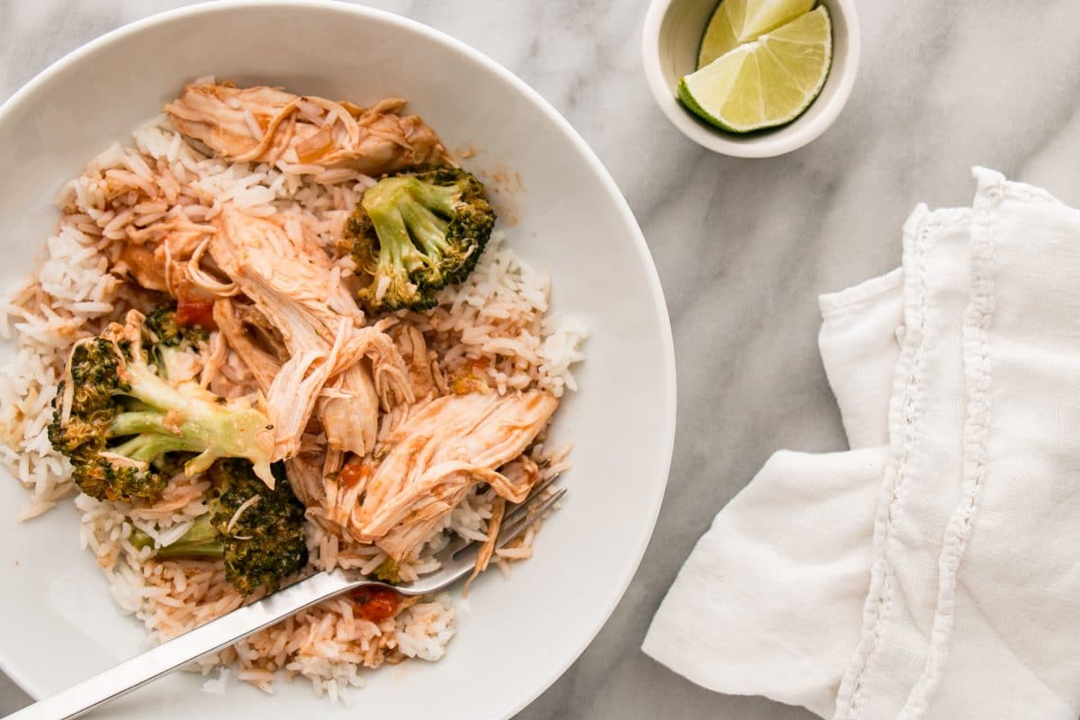 Slow Cooker Thai Tomato Chicken and Broccoli is a 5 minute prep and walk away dinner that will satisfy even the pickiest of eaters! #ad #windinner #slowcooker #chicken
