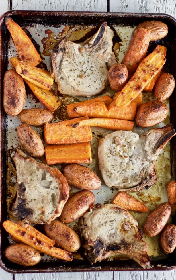 20 Sheet Pan Dinners Your Kids Will Actually Eat. Chicken, Potato and Broccoli 3 ways. #sheetpan #quick #dinner #chicken 