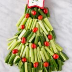 Christmas Tree Veggie Tray w/ Homemade Buttermilk Dip
